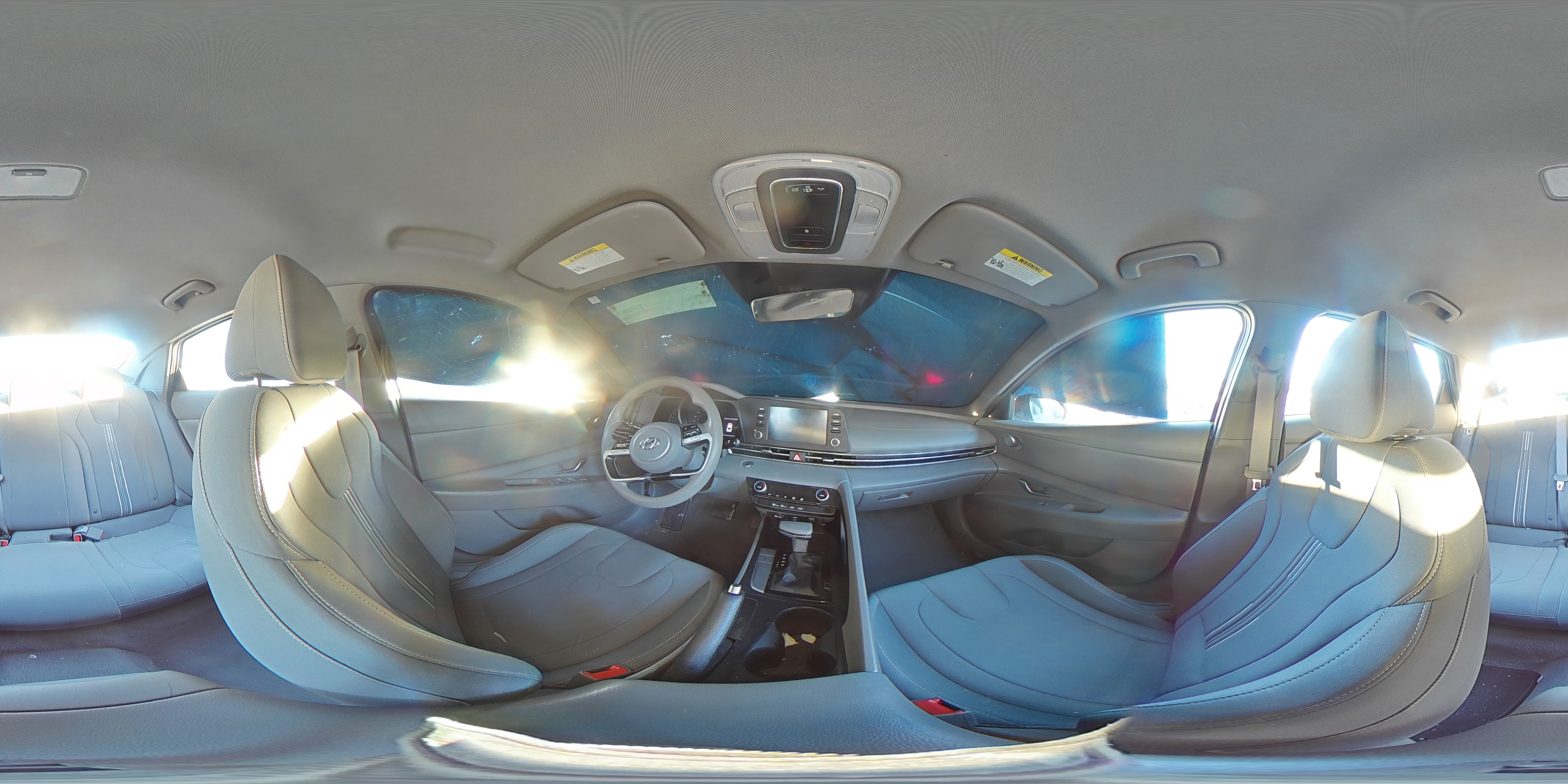 2021 Hyundai Elantra - Image 12