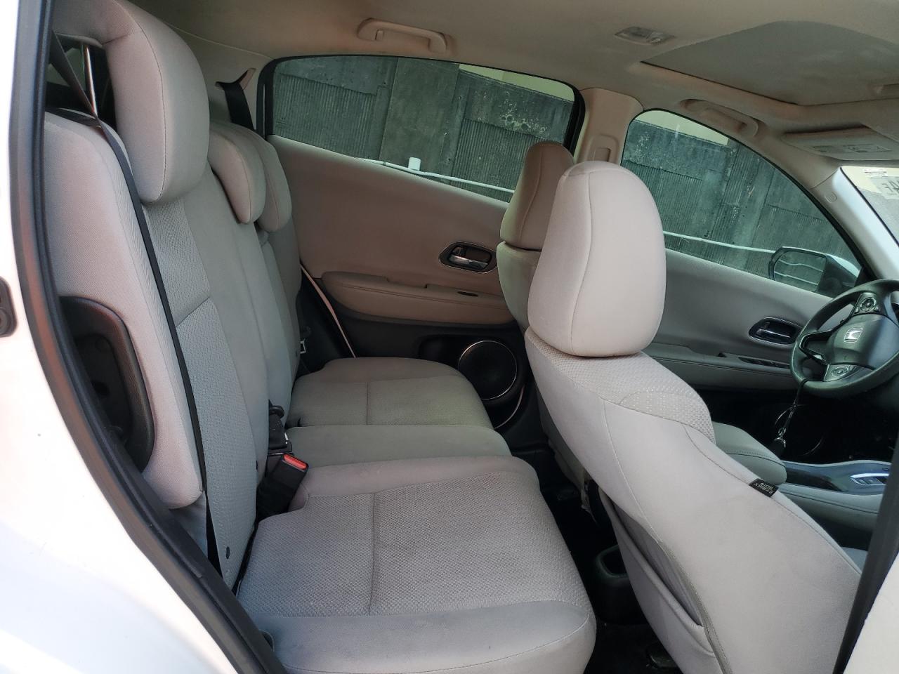 2017 Honda HR-V - Image 11
