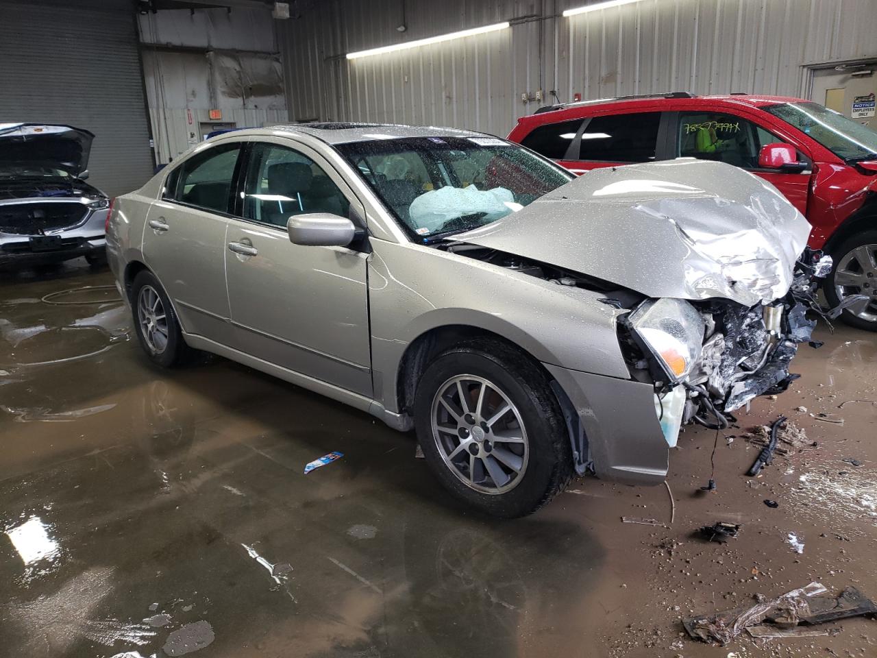 2005 Mitsubishi Galant - Image 4