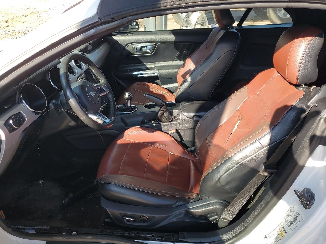 2015 Ford Mustang - Image 7