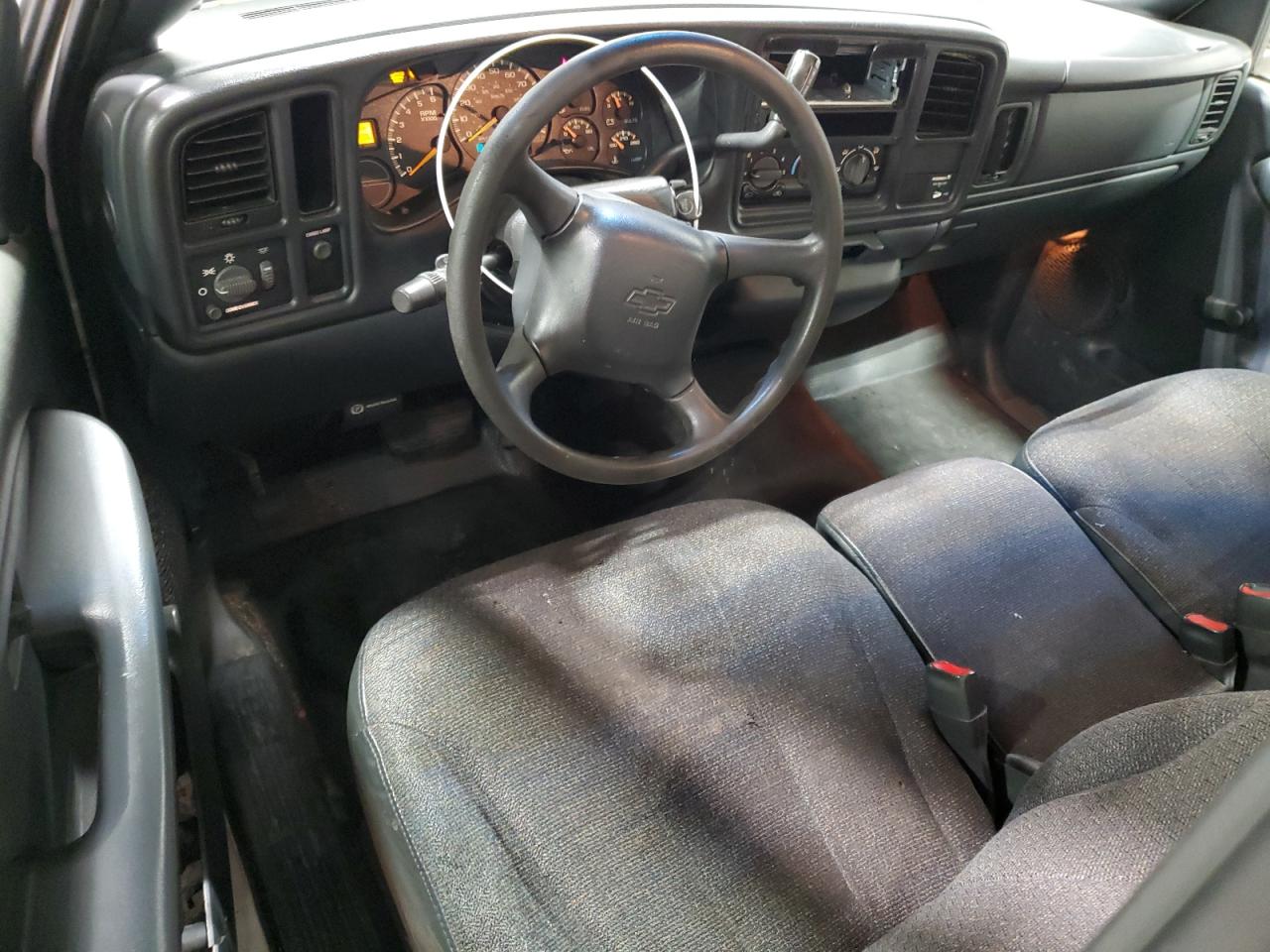 2000 Chevrolet Silverado - Image 8