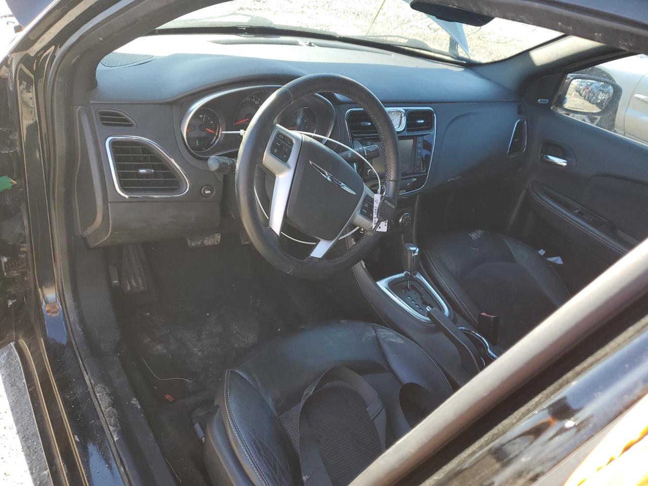 2012 Chrysler 200 - Image 8