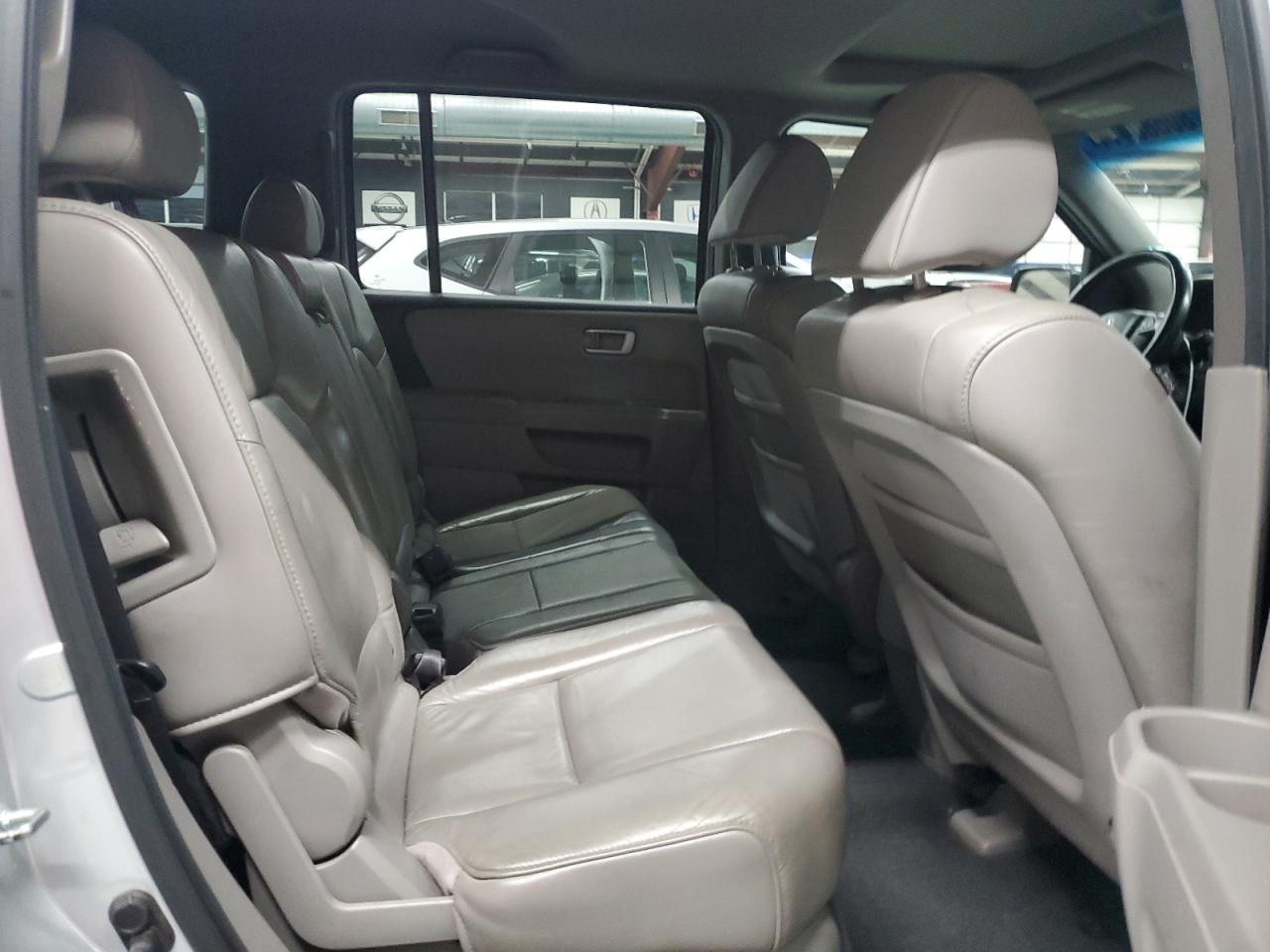 2011 Honda Pilot - Image 11