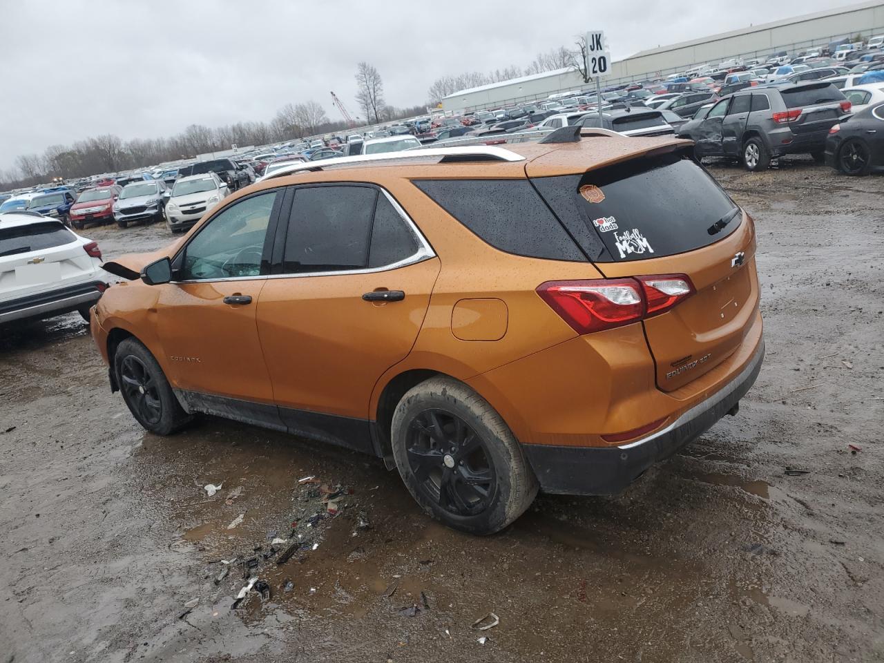2018 Chevrolet Equinox - Image 2