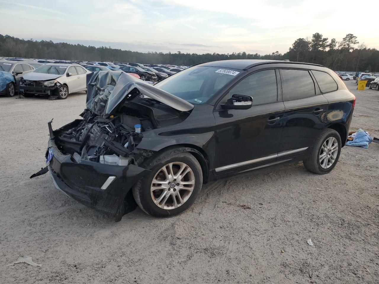 2016 Volvo Xc60 T5 for Sale in Harleyville, SC - Front End