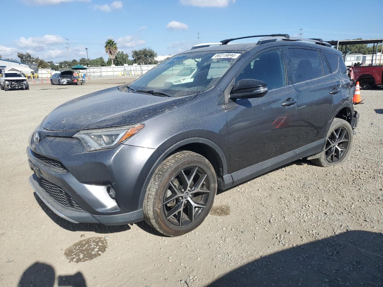 VIN JTMNFREV7GD082826 2016 TOYOTA RAV4 no.1