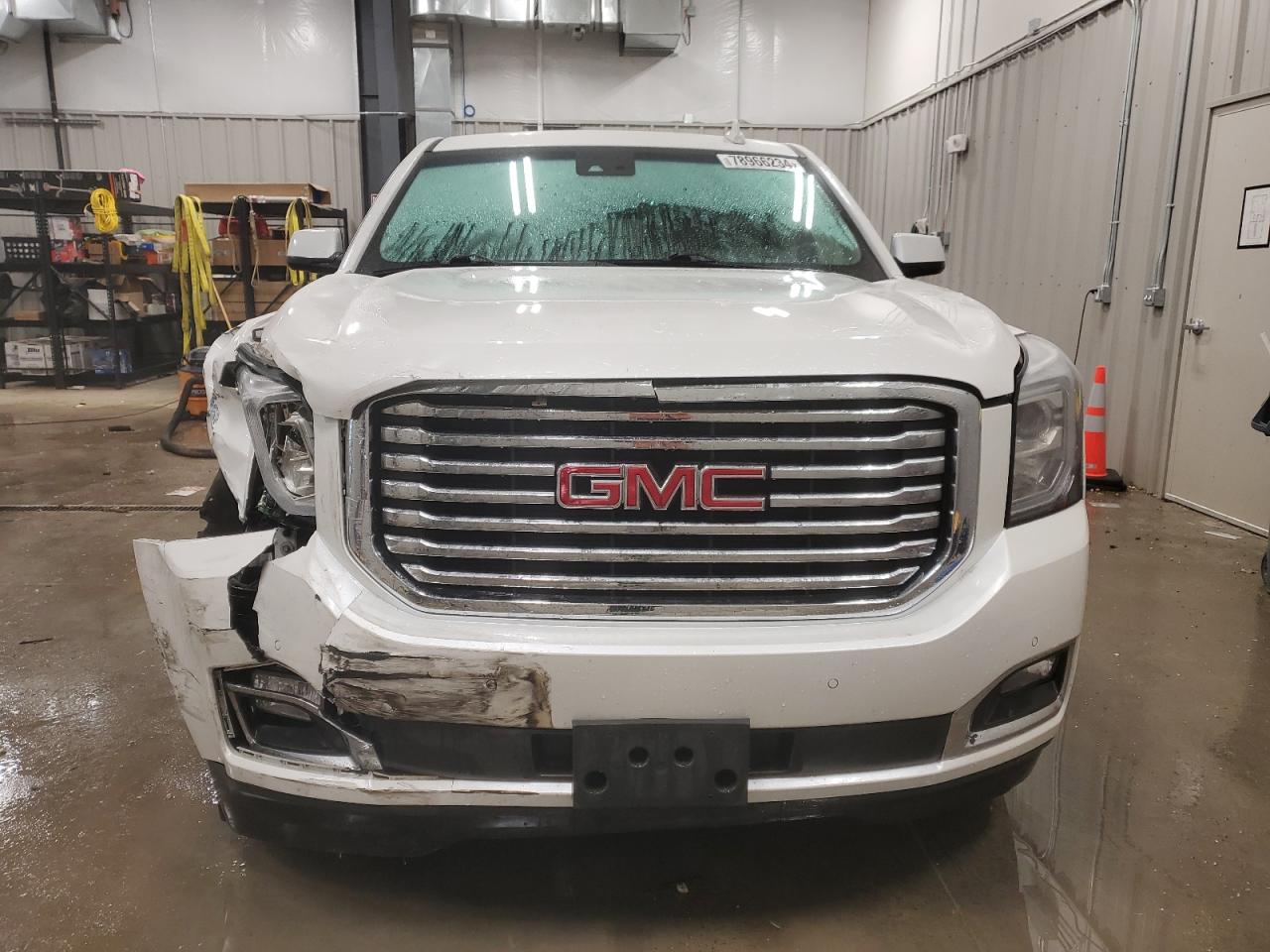 VIN 1GKS2GKC3HR366744 2017 GMC YUKON no.5