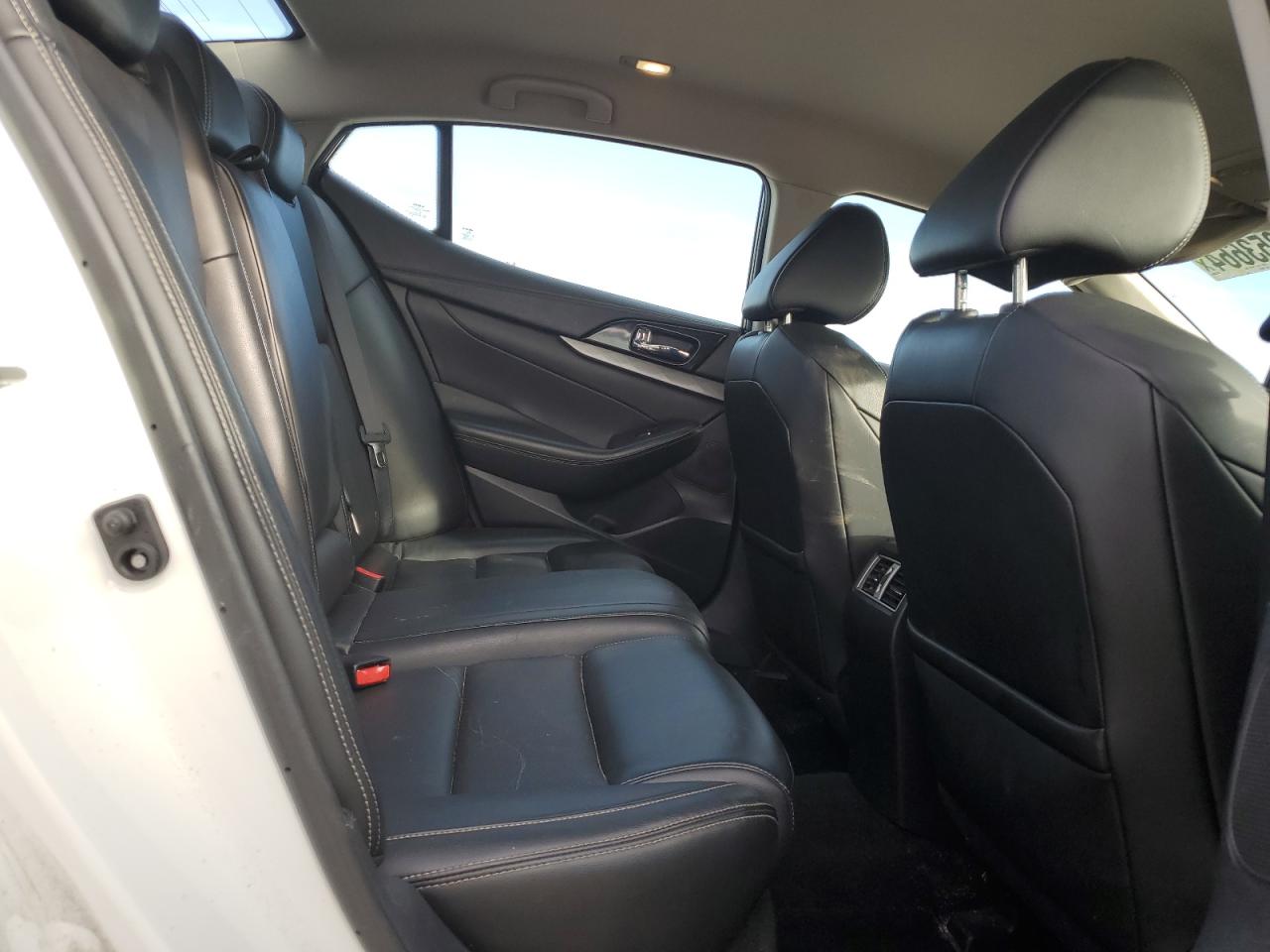 2018 Nissan Maxima - Image 10