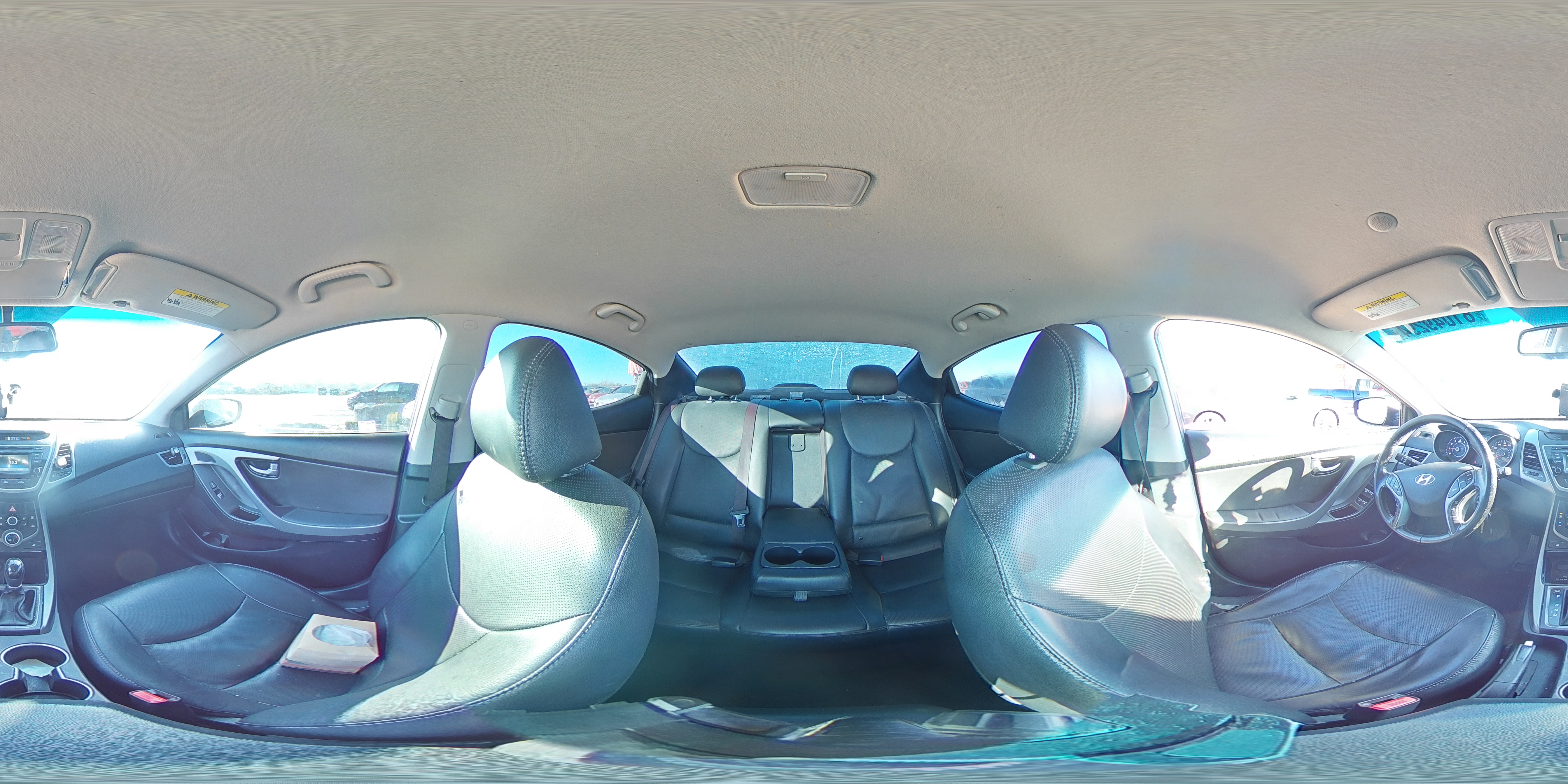 2014 Hyundai Elantra - Image 13