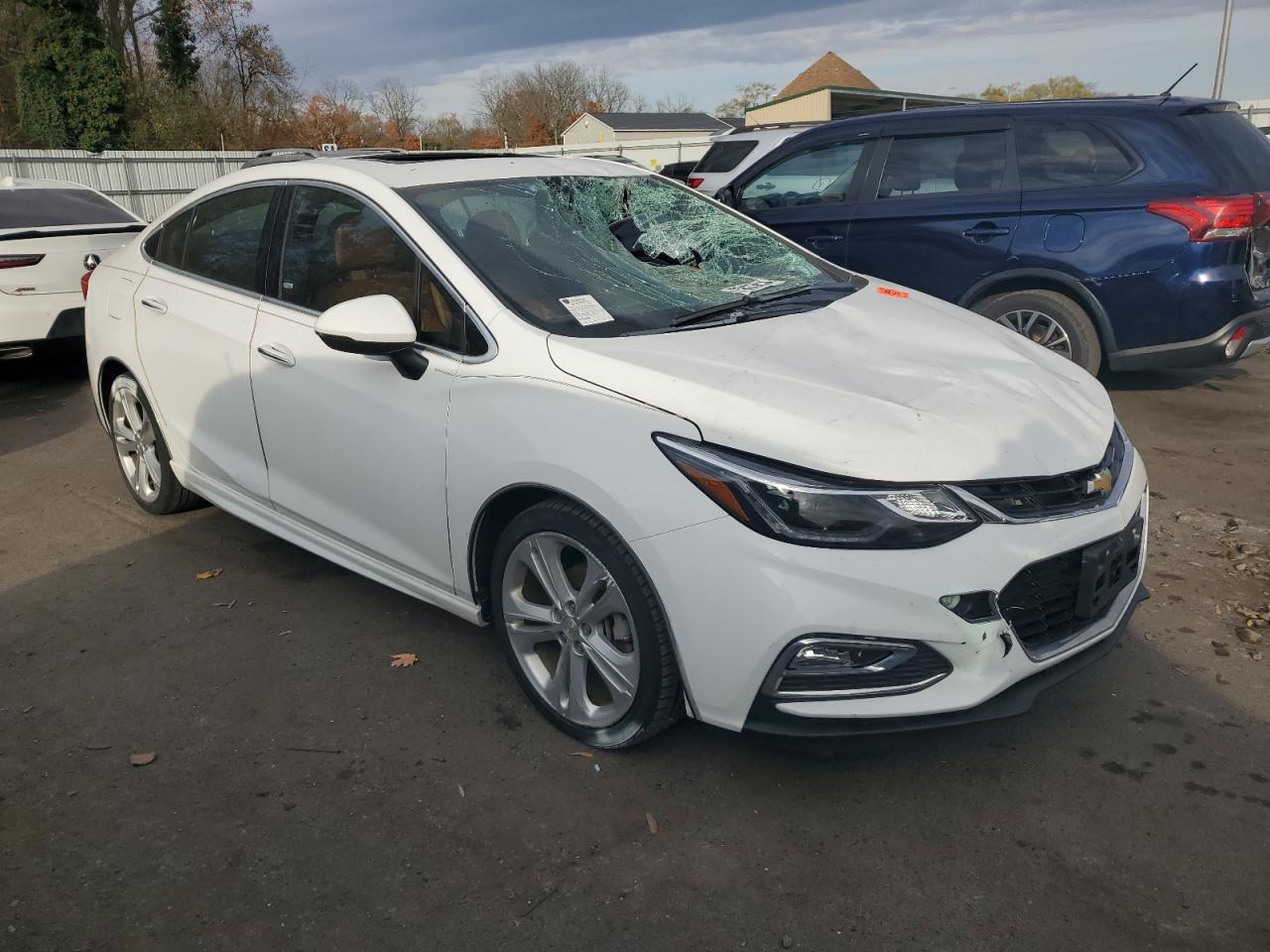2018 Chevrolet Cruze - Image 4