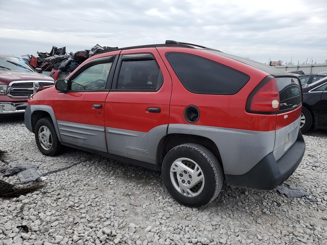 2001 Pontiac Aztek - Image 2