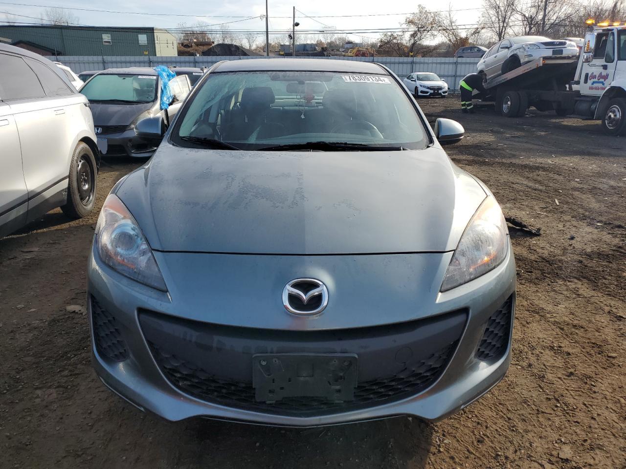 2012 Mazda 3 - Image 5