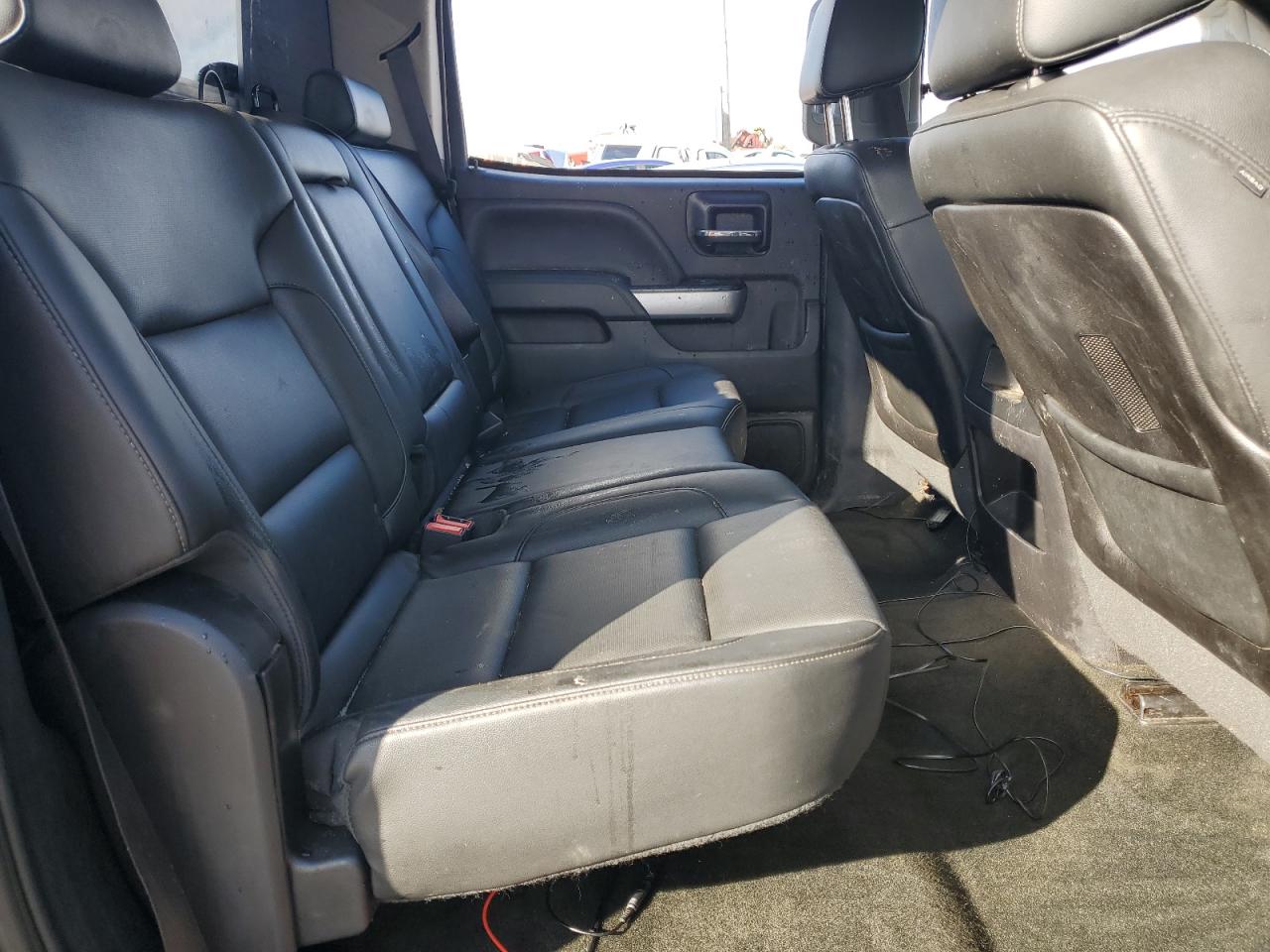 2014 Chevrolet Silverado - Image 11