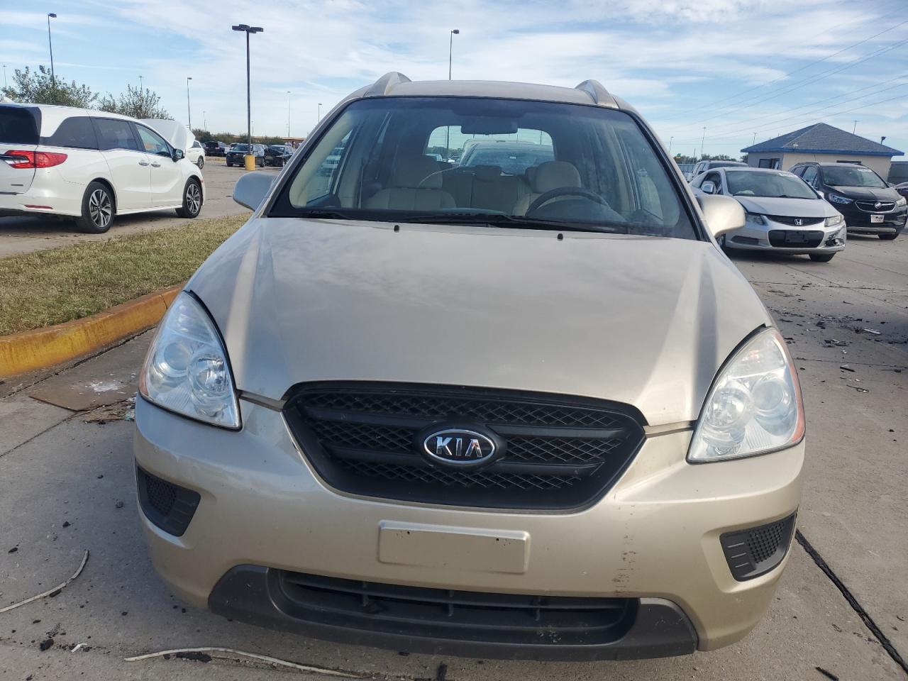 2007 Kia Rondo - Image 5