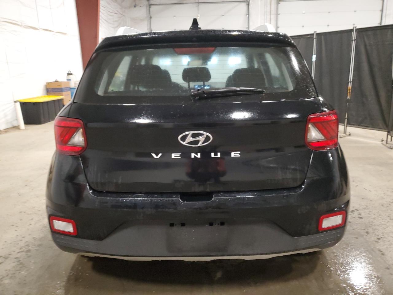 2020 Hyundai Venue - Image 6