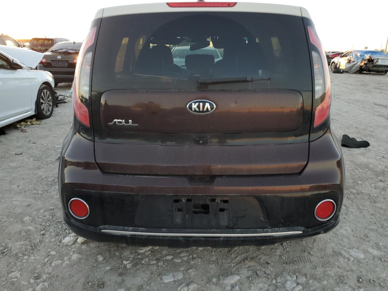 2017 Kia Soul - Image 6