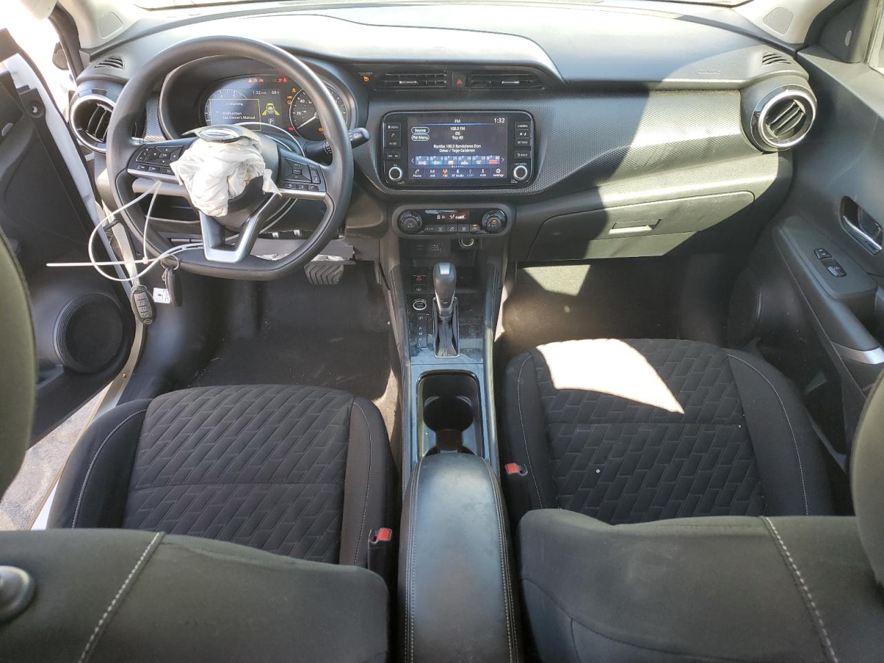 2022 Nissan Kicks - Image 8