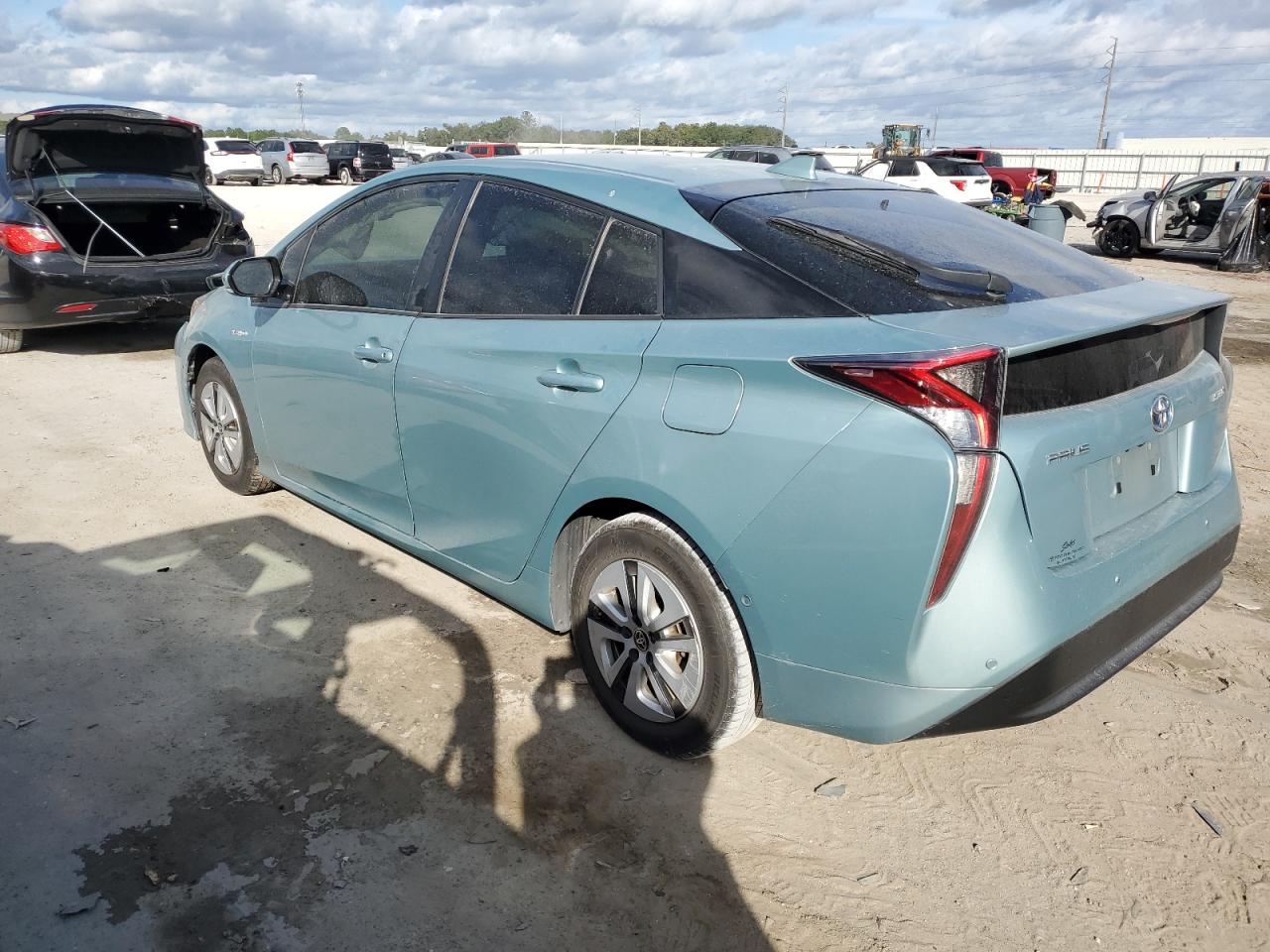 2018 Toyota Prius - Image 2