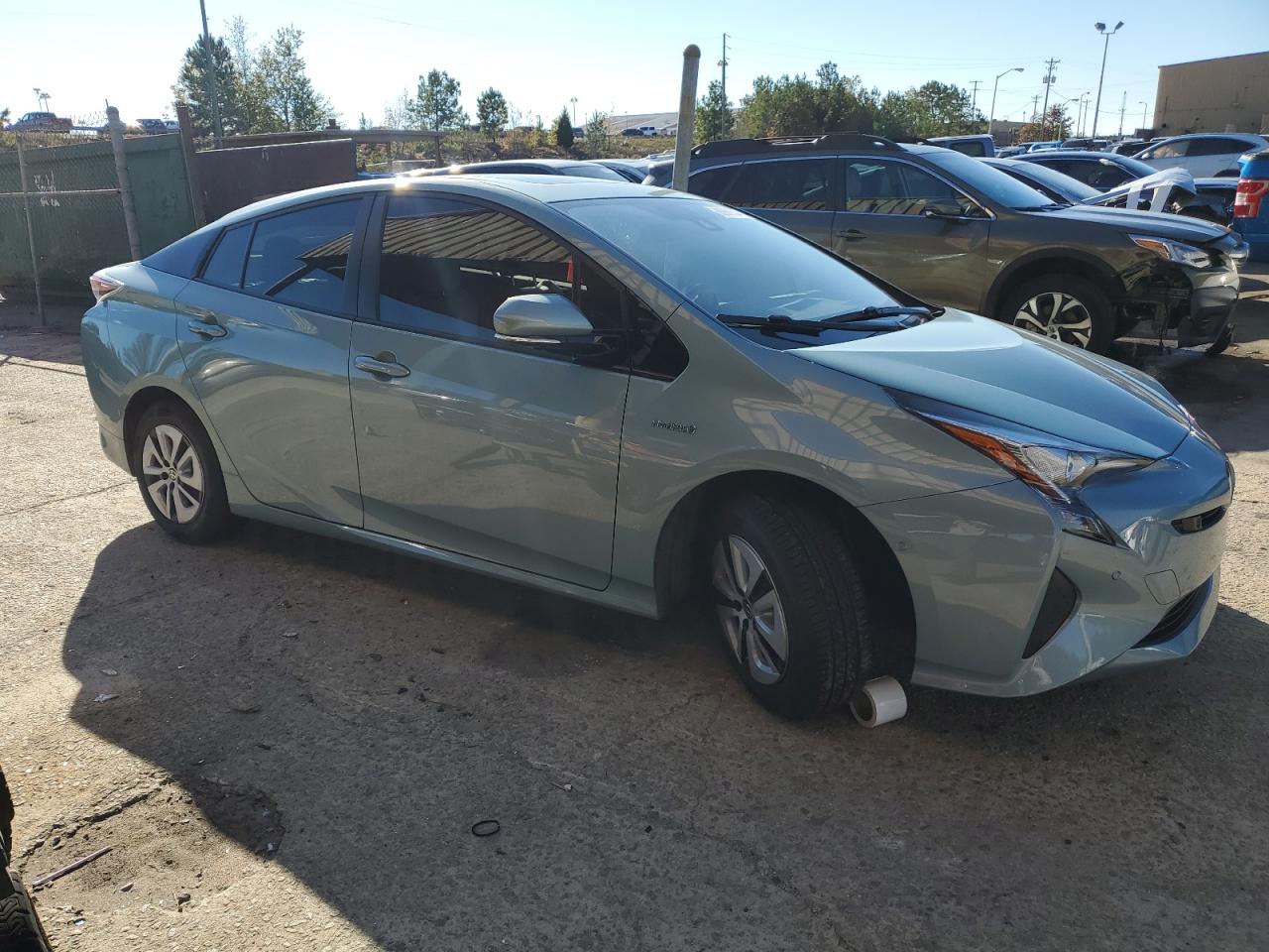 VIN JTDKARFU0H3051853 2017 TOYOTA PRIUS no.4