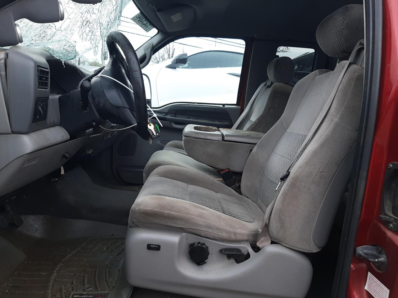 2001 Ford F250 - Image 7