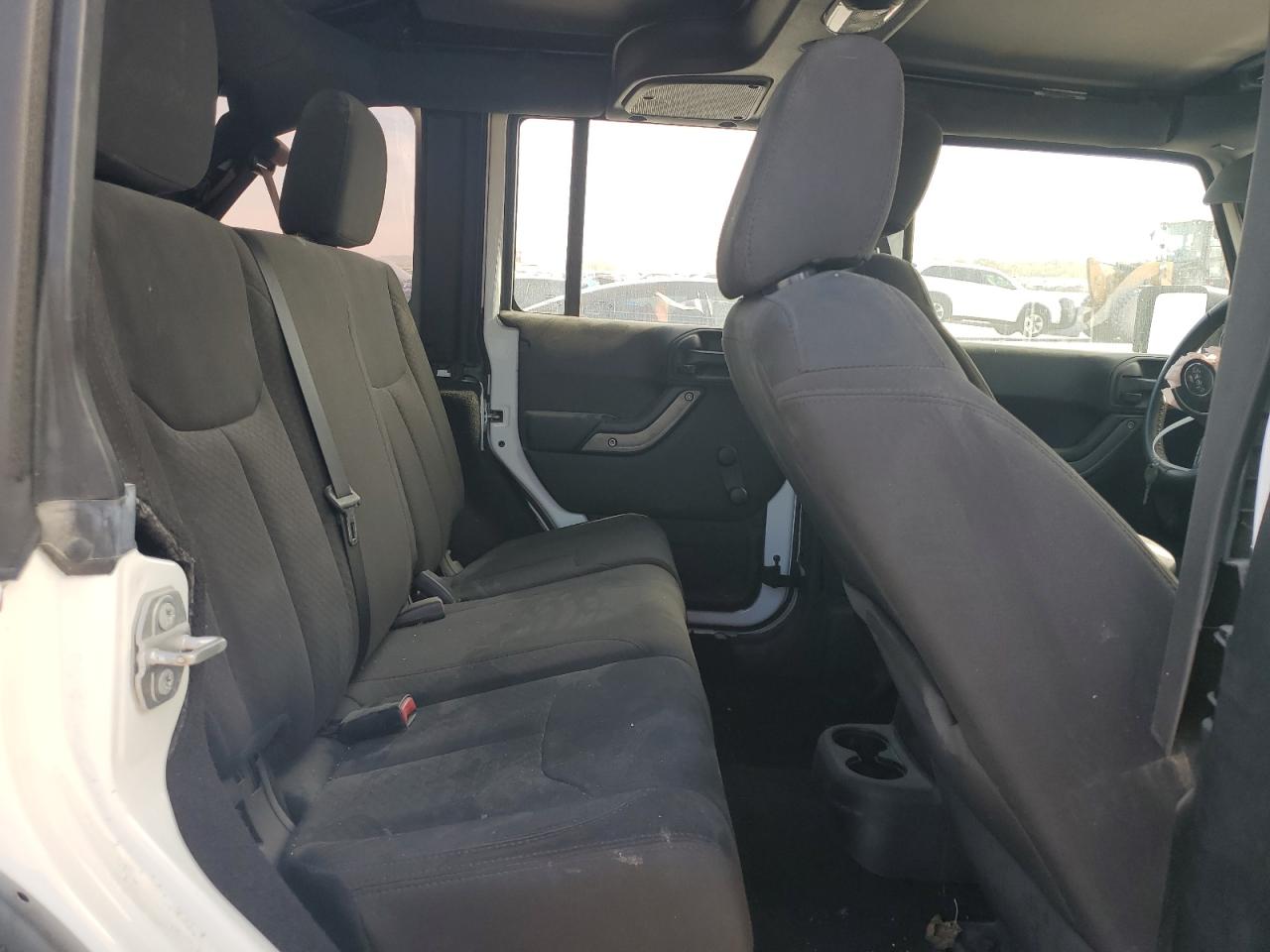 2018 Jeep Wrangler Unlimited Sport VIN: 1C4BJWDG7JL865323 Lot: 82657514