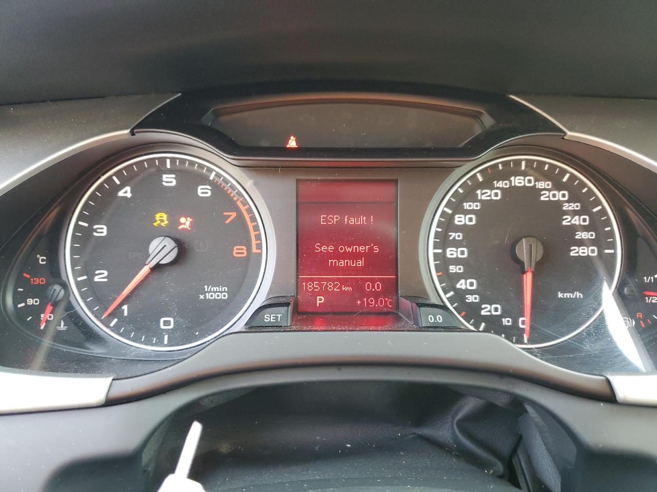 2010 Audi A4 Premium Plus VIN: WAUFFCFL8AN064106 Lot: 79395694