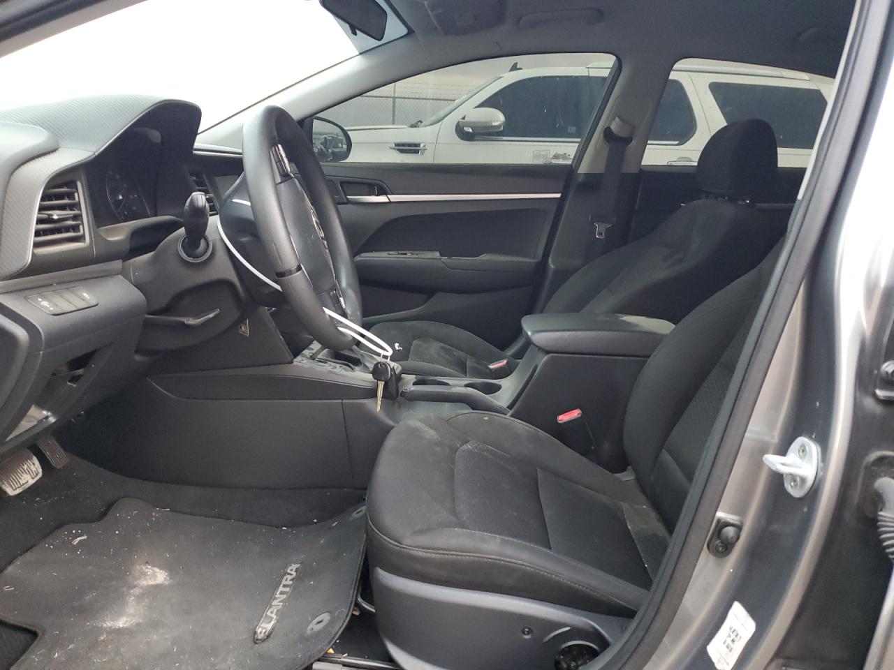 2019 Hyundai Elantra - Image 7