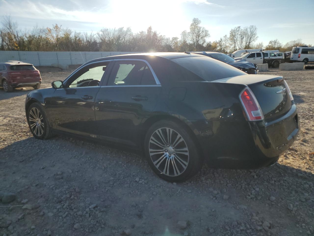 VIN 2C3CCABG4DH735476 2013 CHRYSLER 300 no.2