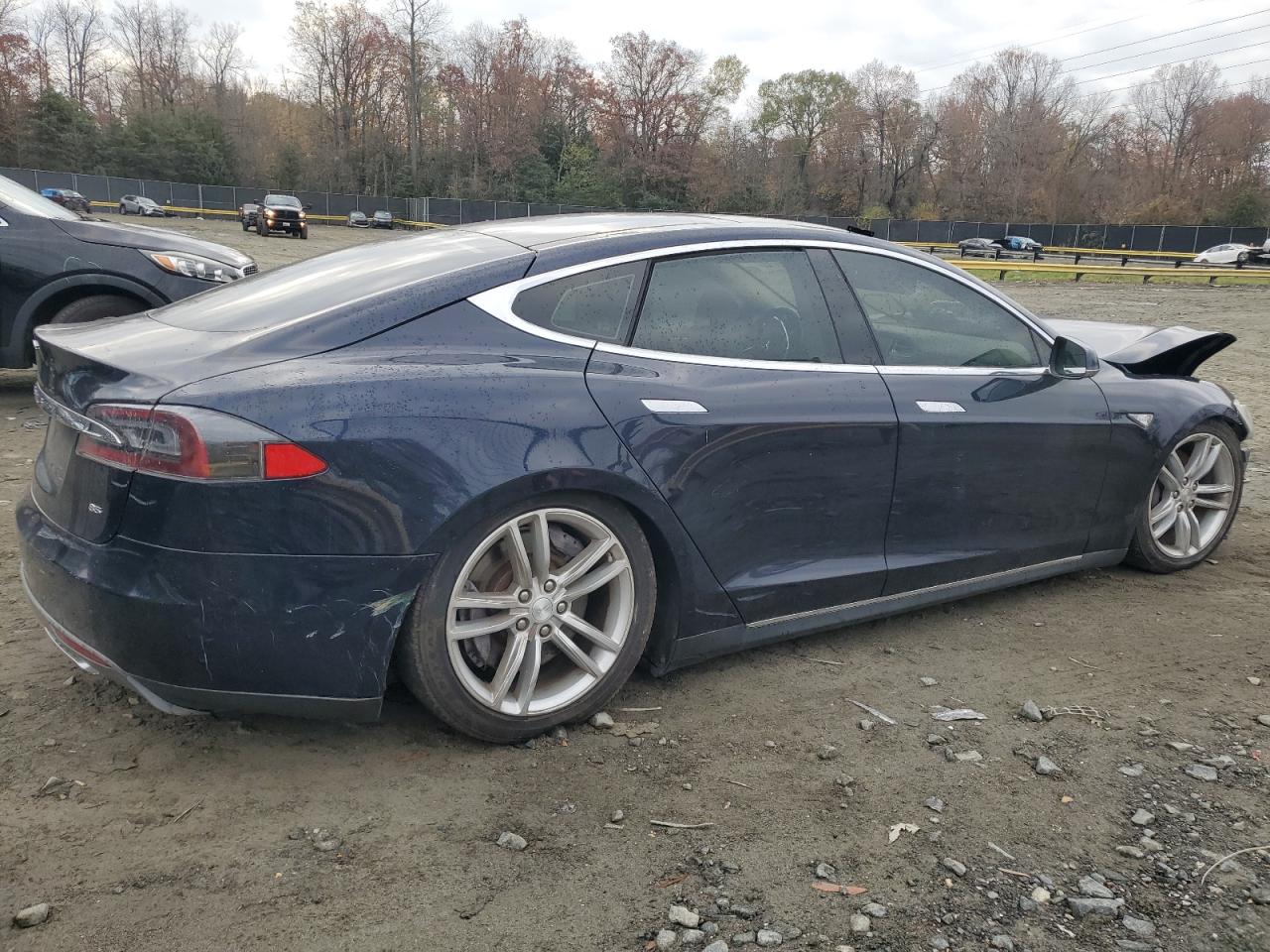 VIN 5YJSA1DN1DFP09674 2013 TESLA MODEL S no.3