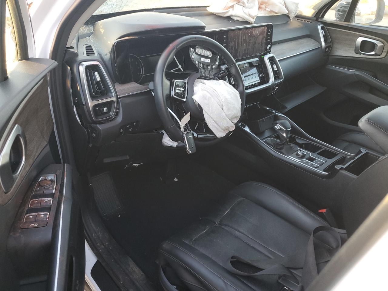 2022 Kia Sorento - Image 8