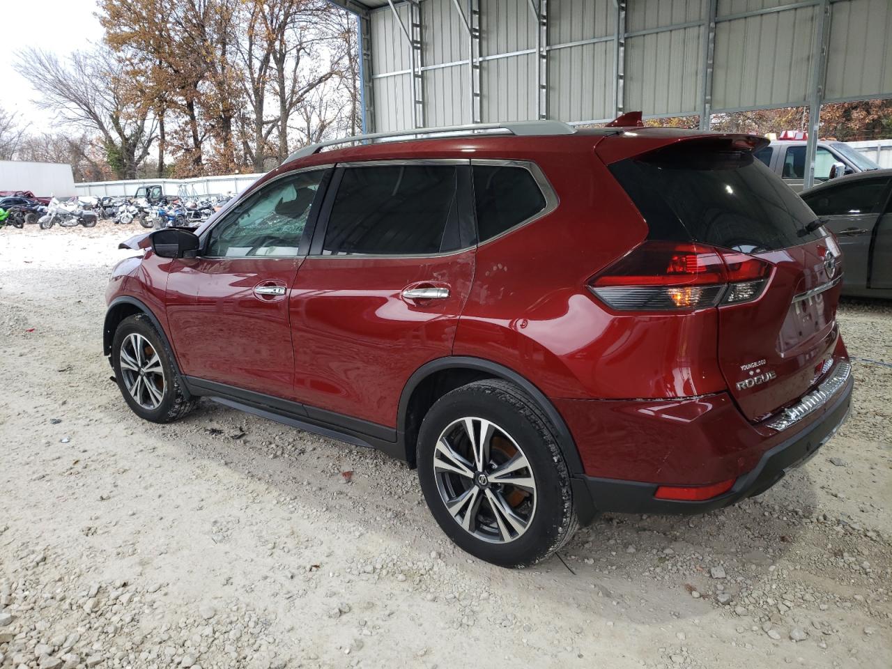 2019 Nissan Rogue - Image 2