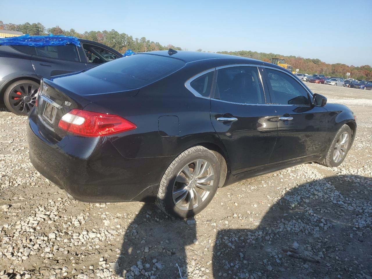 2013 Infiniti M - Image 3