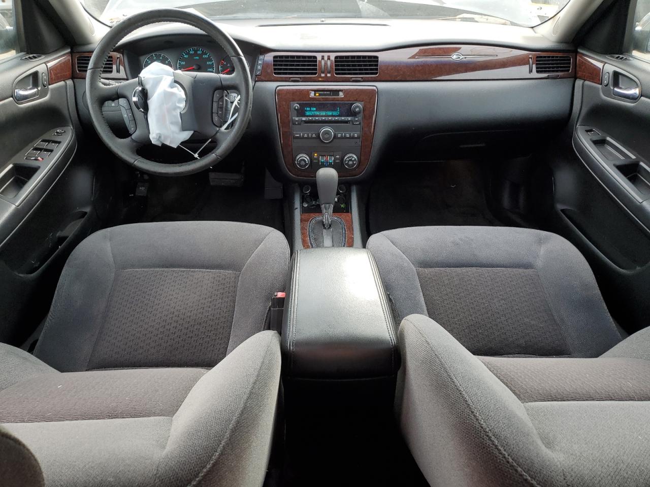 2011 Chevrolet Impala - Image 8