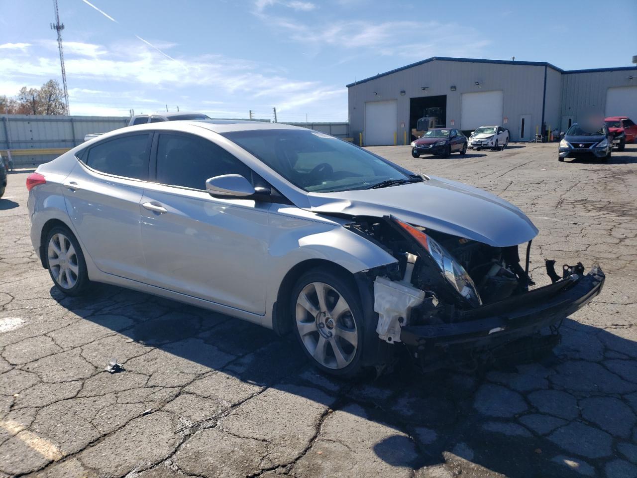 2013 Hyundai Elantra - Image 4