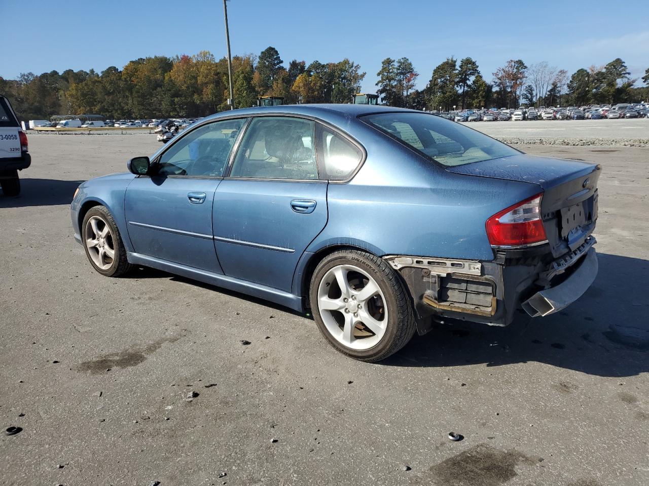 2009 Subaru Legacy - Image 2