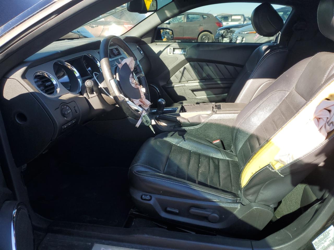 2012 Ford Mustang - Image 7