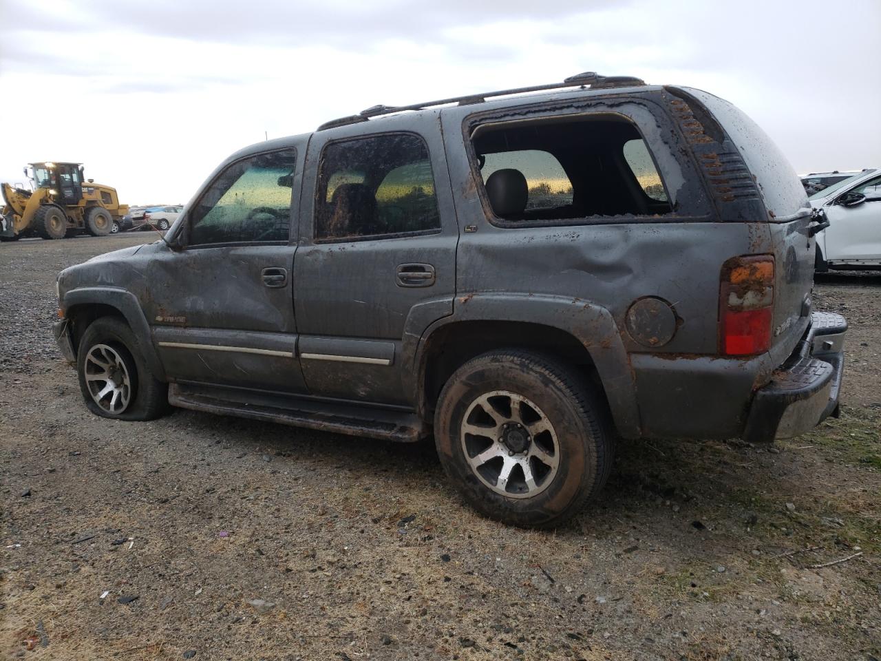 2002 Chevrolet Tahoe - Image 2
