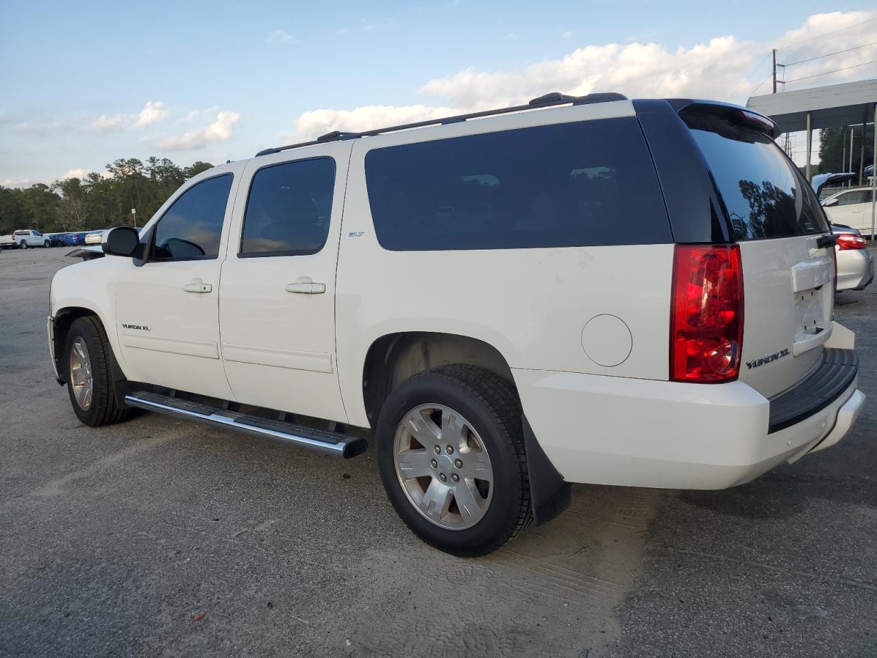 VIN 1GKS1KE06DR306202 2013 GMC YUKON no.2