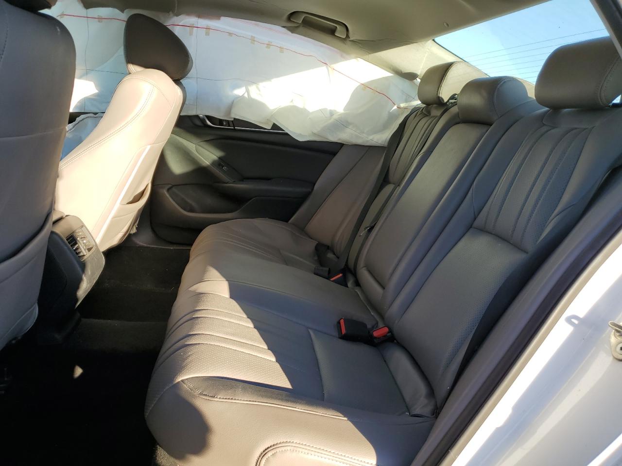2018 Honda Accord - Image 11