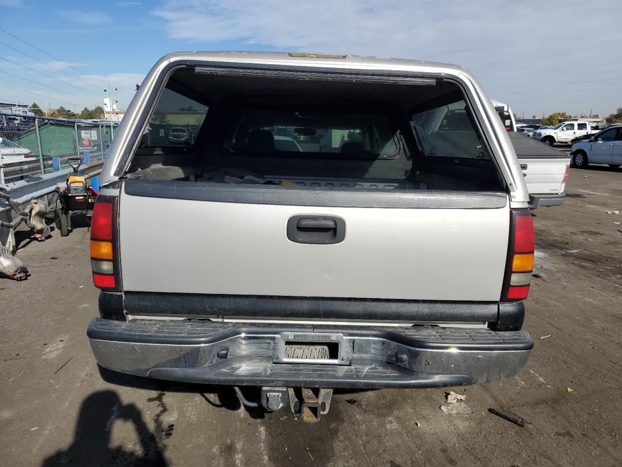 2004 GMC New Sierra K1500 VIN: 2GTEK13TX41356574 Lot: 81002774