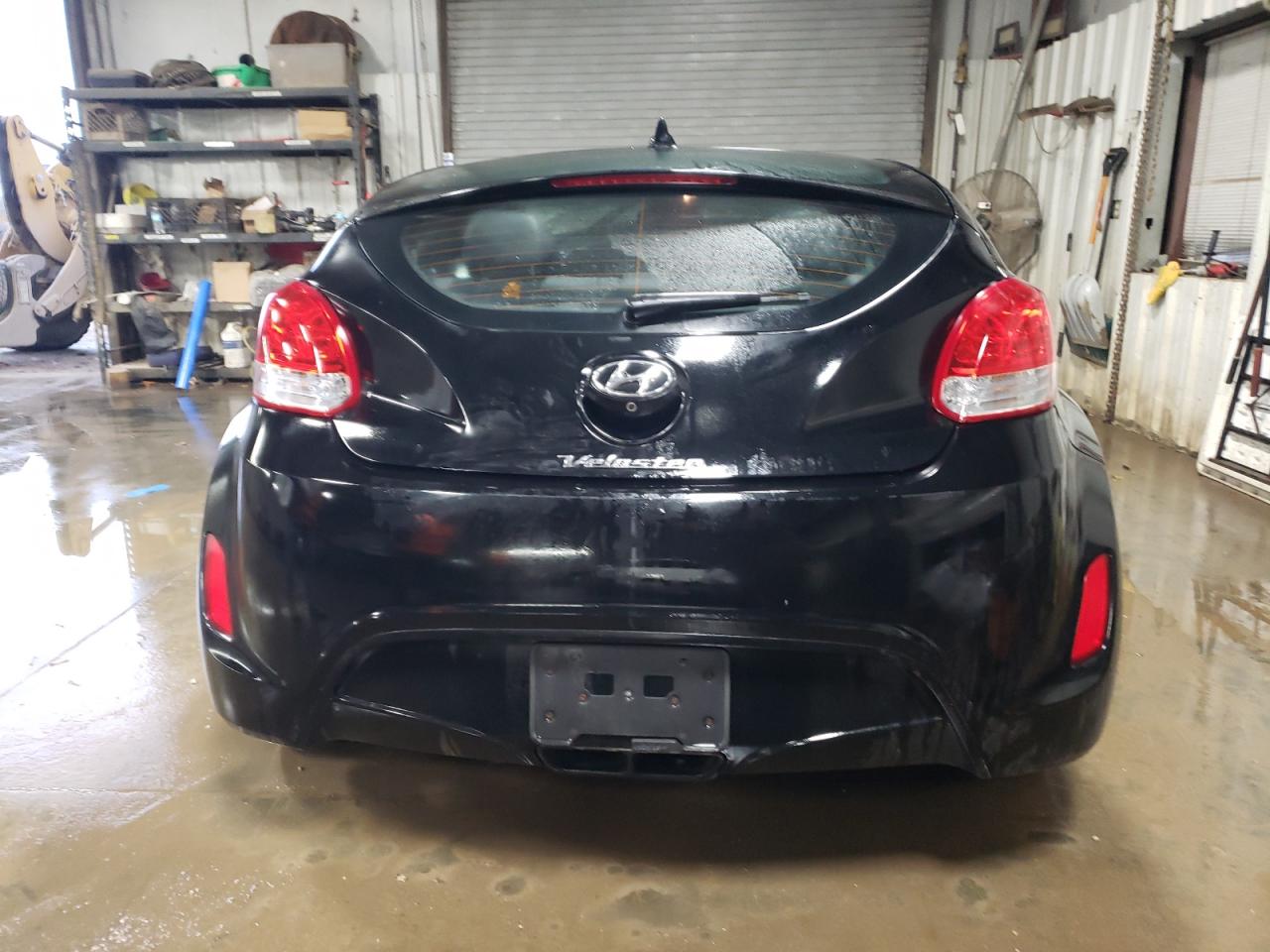 2016 Hyundai Veloster VIN: KMHTC6ADXGU281070 Lot: 80631974