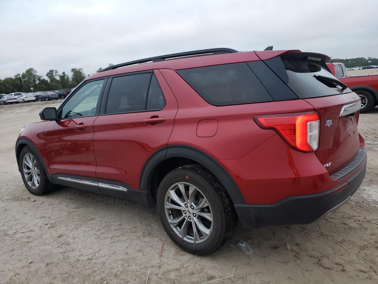 2023 Ford Explorer - Image 2