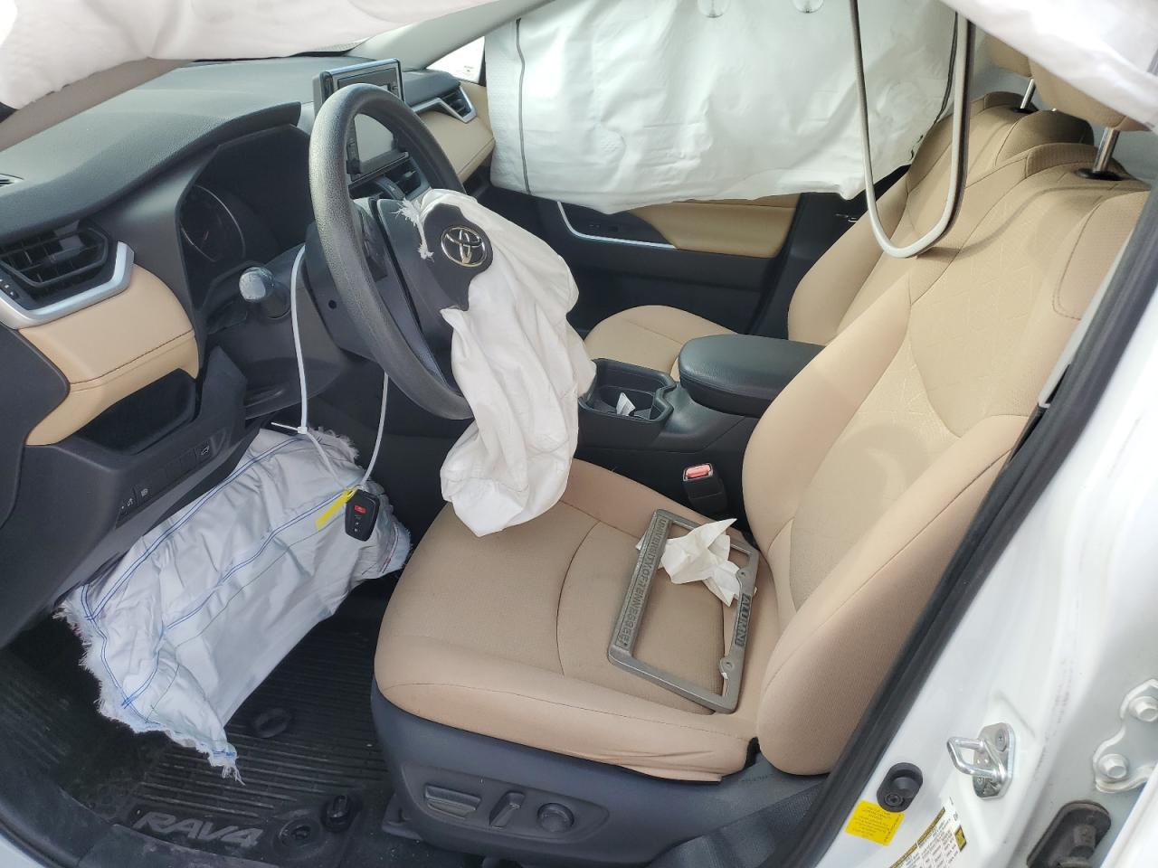 2019 Toyota RAV 4 - Image 7