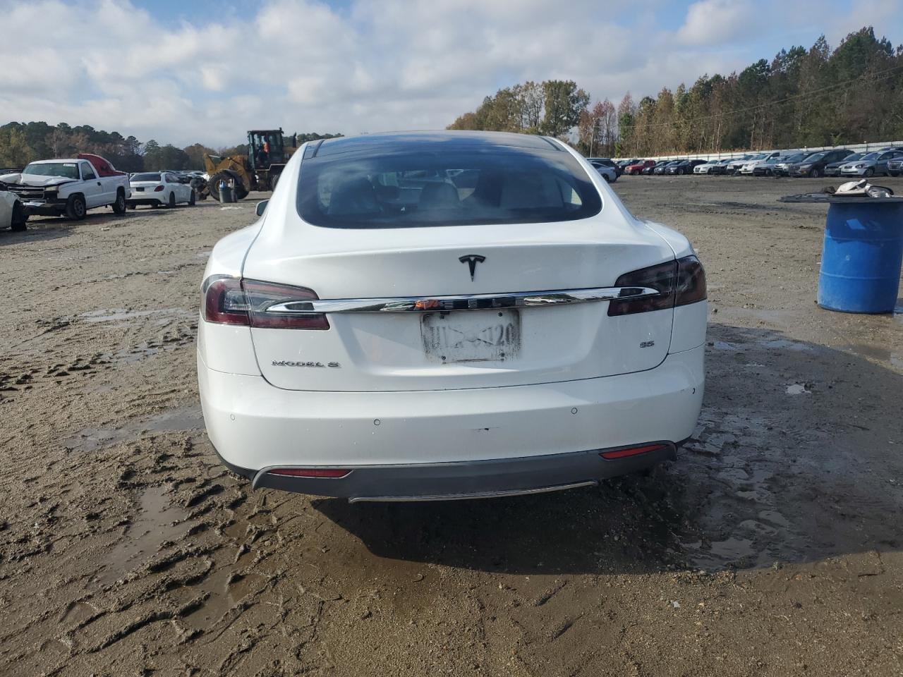 2014 Tesla Model S VIN: 5YJSA1H17EFP60864 Lot: 80040424