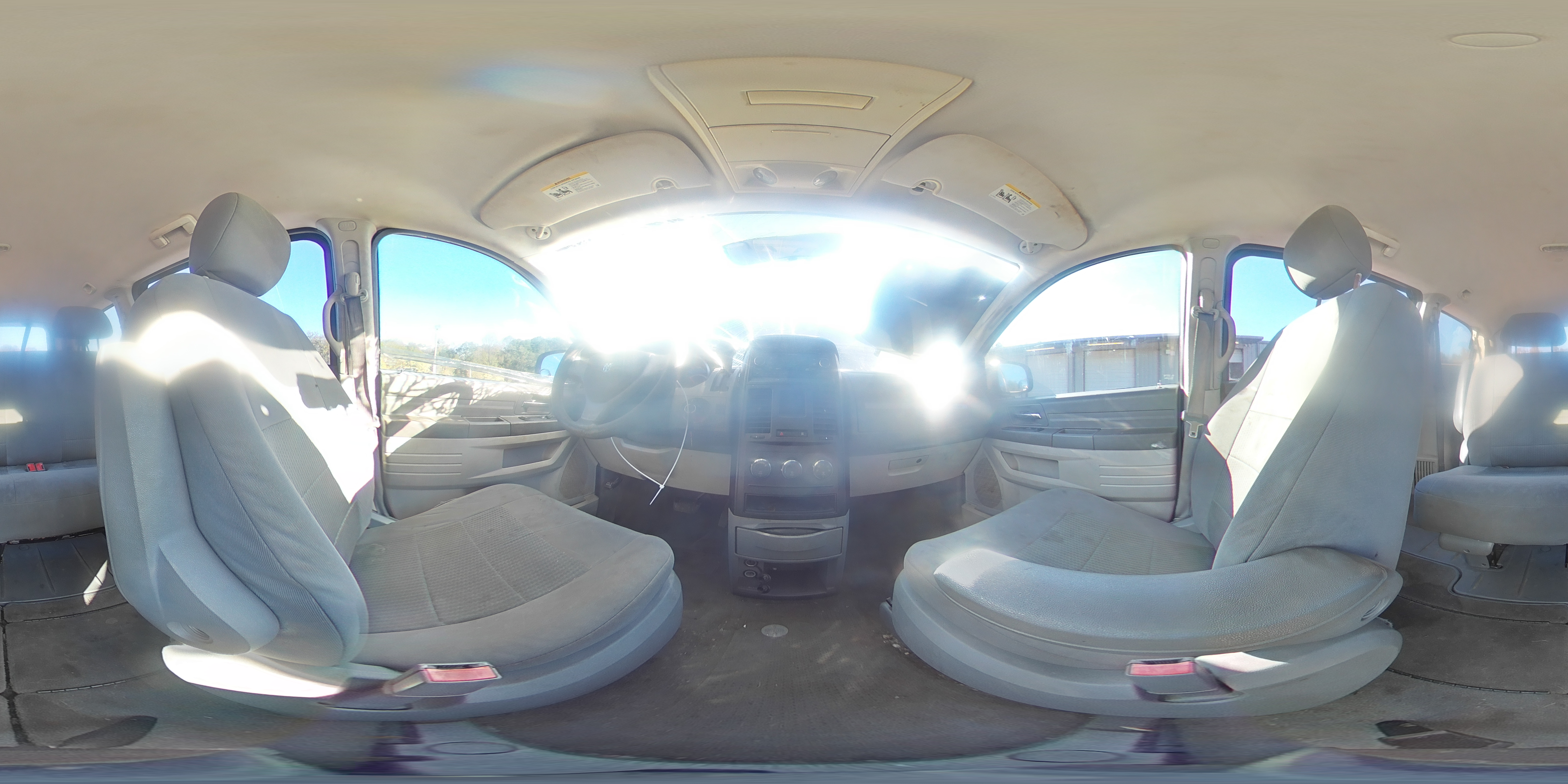 2008 Dodge Caravan - Image 14
