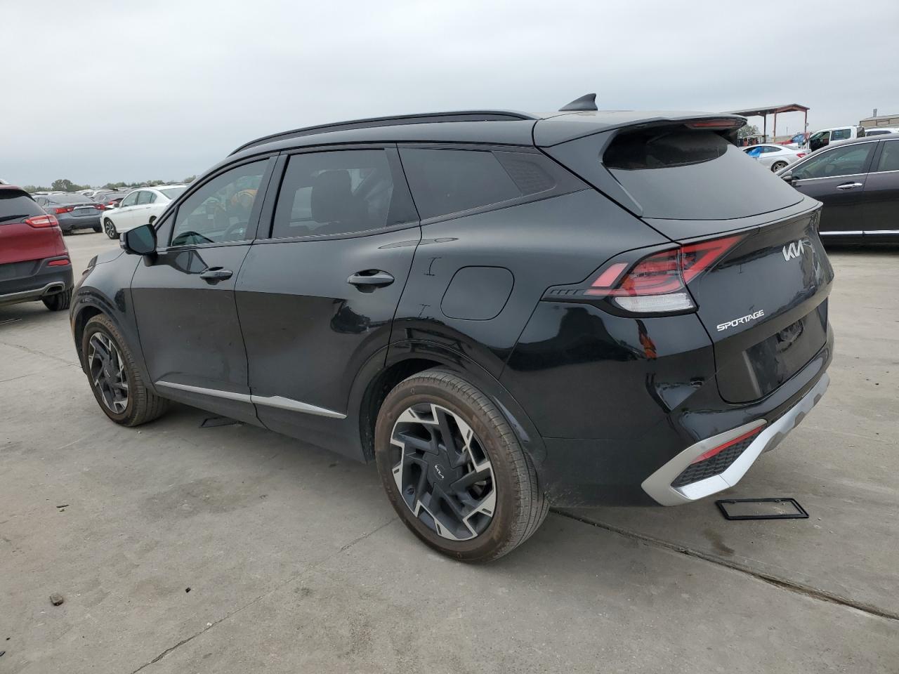 2023 Kia Sportage - Image 2