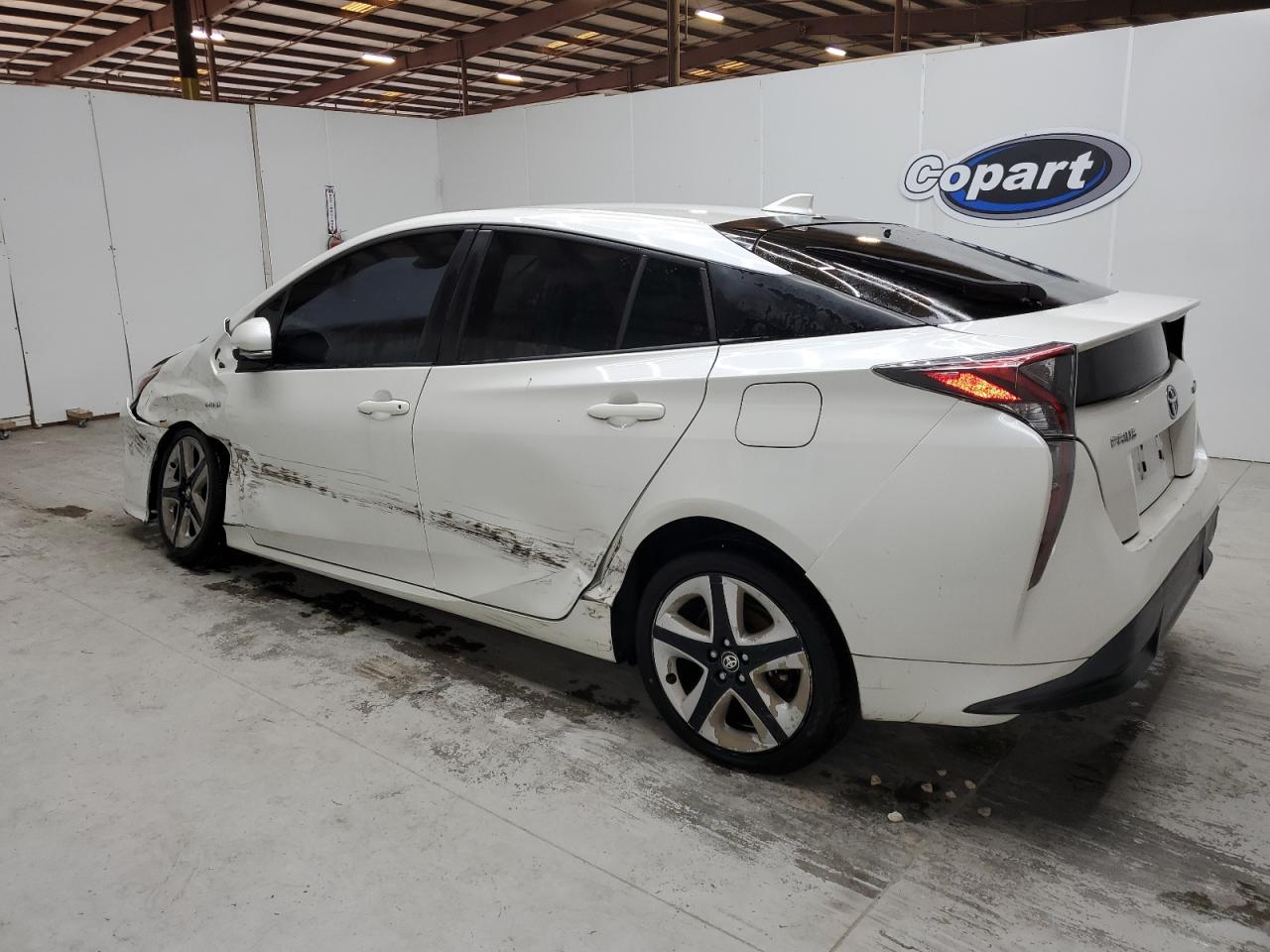 VIN JTDKARFU3G3021387 2016 TOYOTA PRIUS no.2