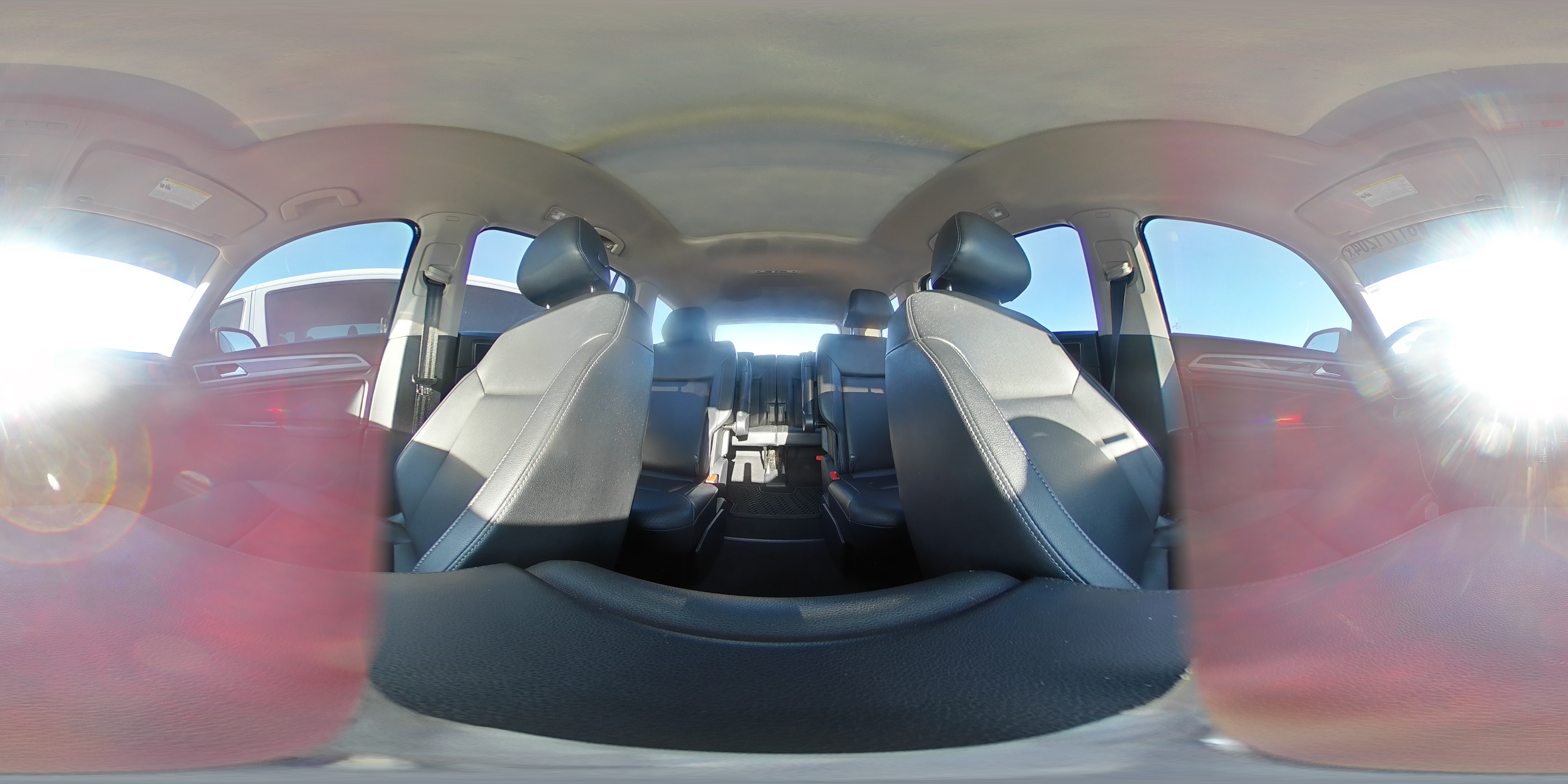 2019 Volkswagen Atlas - Image 16