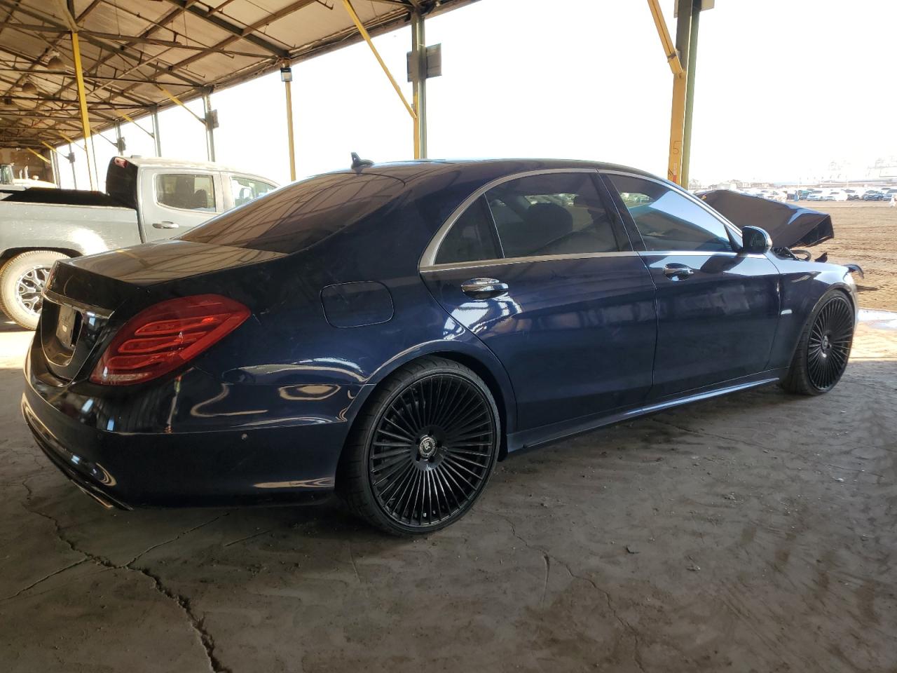 2016 Mercedes-Benz S 550 VIN: WDDUG8CB2GA241853 Lot: 81801974