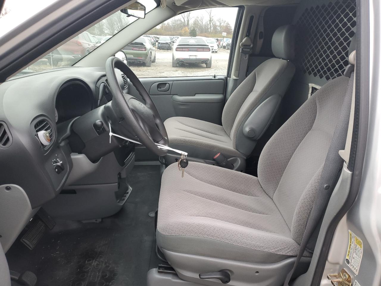 2006 Dodge Caravan - Image 7